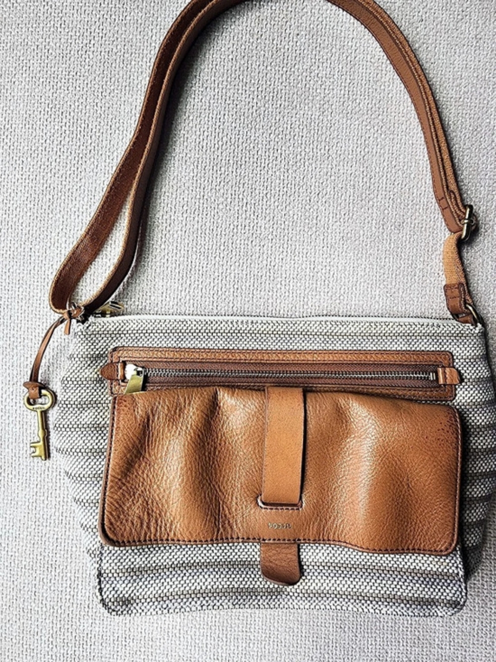 Fossil Woven Crossbody Bag in Brown & White